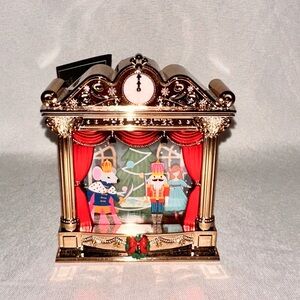 BBW Holiday Nutcracker Wallflower Plug